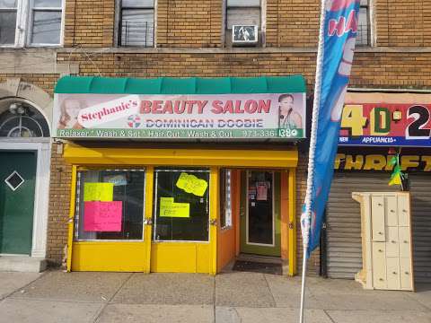 Stephanie's Dominican beauty salon. Stephanie's Dominican beauty salon.